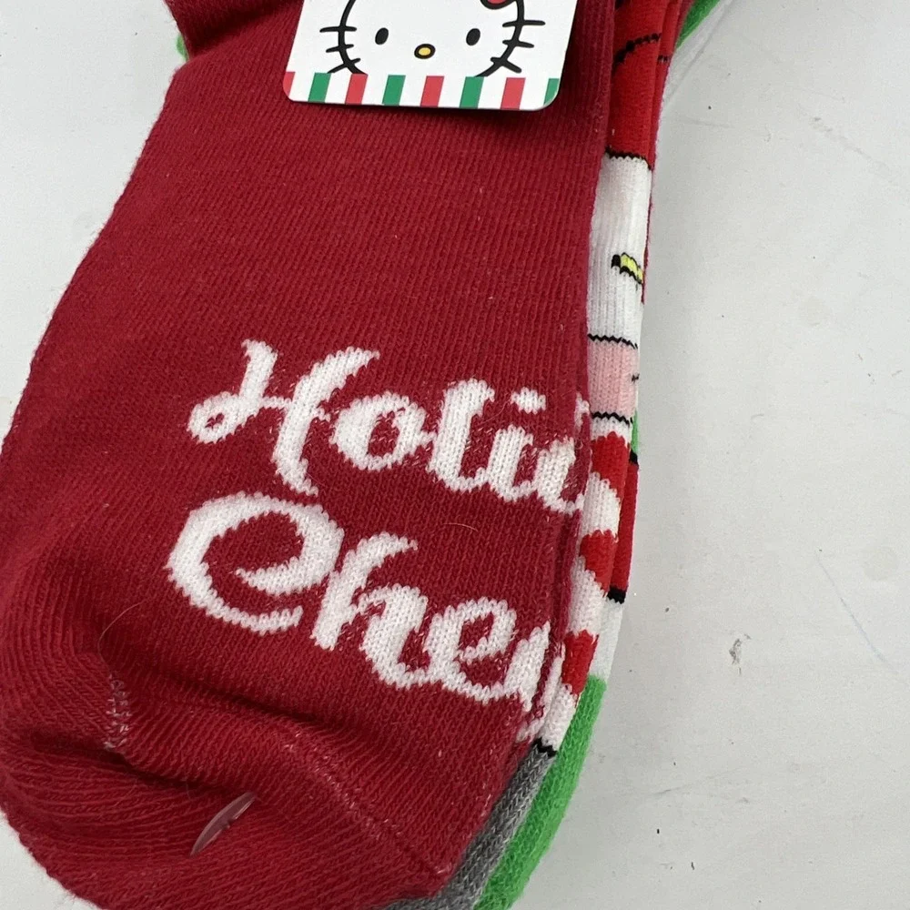 Hello Kitty 5 Pack Capris Socks 2023‎ Christmas Gift Set Holiday Sanrio Stocking